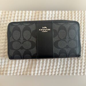 Coach Black and Gray Zip Wallet